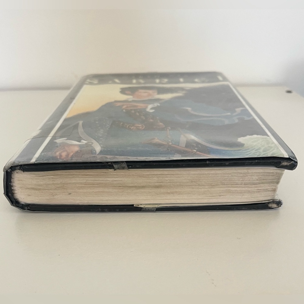 Sabriel by Garth Nix (The Abhorsen Trilogy) Hardcover - Picture 4 of 7